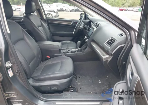 2018 Subaru Legacy 3.6R Limited z USA, uszkodzony, nr VIN 4S3BNEN65J3013525